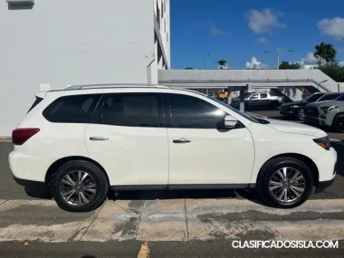 2020 Nissan Pathfinder SL