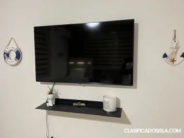 Es una casa grande de 2 dormitorios