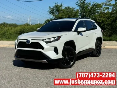 TOYOTA RAV-4 SE HYBRID ! BELLA !