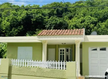 Disponsible casa toa baja 