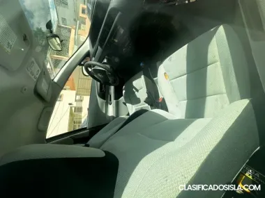 Toyota se vende en 4,500