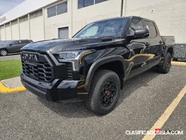 Toyota Tundra 4WD 2025