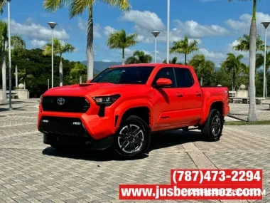 TOYOTA TACOMA TRD SPORT2,200 MILLAS