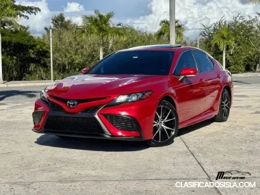 Toyota Camry SE 2023