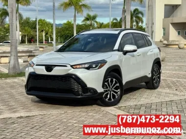 TOYOTA COROLLA CROSS SE HYBRID AWD