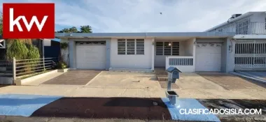 Urb. Metropolis, Casa en Carolina