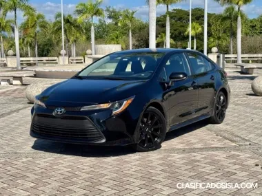 Toyota Corolla LE 2024