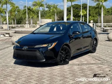 Toyota Corolla LE 2024