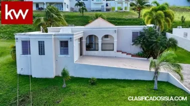 Casa en Urb. Vistas De Yunque Mar