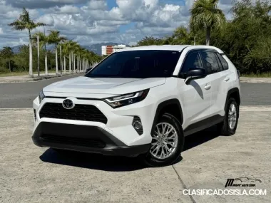 Toyota RAV4 LE 2023
