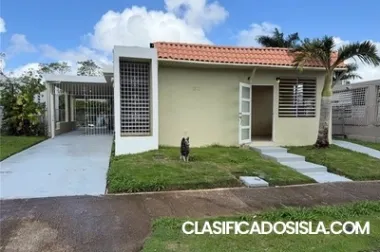 Hermosa casa lista para mudarse ubicada en Carolina. 