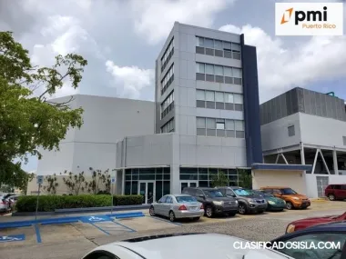 Oficina con 500 p/c, Gatsby Plaza ,