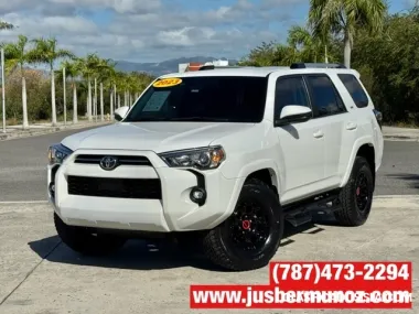 TOYOTA 4-RUNNER CUSTOM! 22 M MILLAS