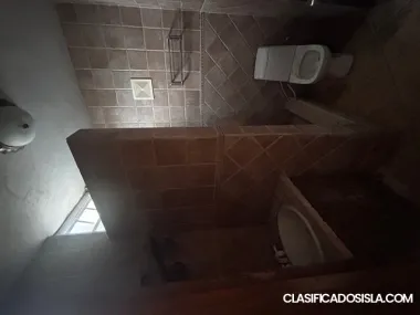 CASA 4 CUARTOS, 3.5 bAÑOS, 120K.