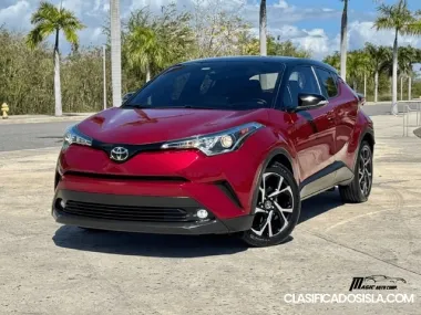 Toyota C-HR XLE 2019