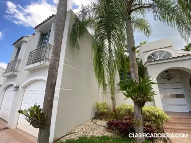 MONTEHIEDRA- Modelo K, piscina