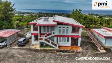 Casa, 2 Niveles, 6 Cuartos, 5 Baños