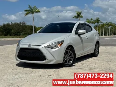 !STANDARD! TOYOTA YARIS 37 M MILLAS