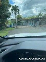 Finca de 37 cuerdas con 3 casas