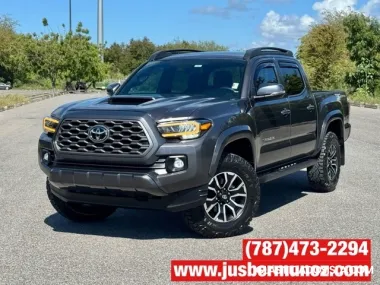 TOYOTA TACOMA TRD SPORT MUCHOS EXTR