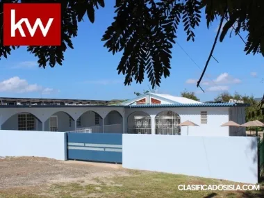 Urb Villa Paraiso, Negocio en Coamo