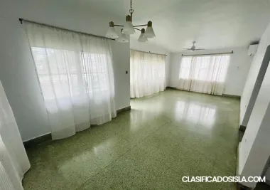 Ext La Rambla Navarra St # 527