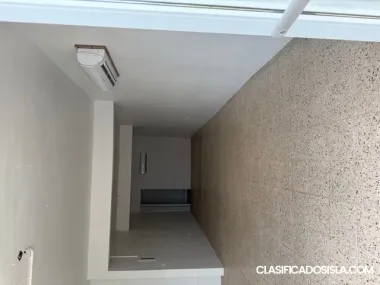 Local frente a Econo Naguabo