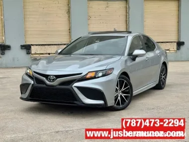 TOYOTA CAMRY SE, SOLO 18 MIL MILLAS