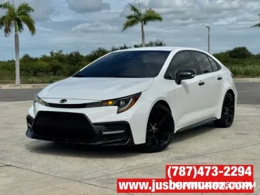 TOYOTA COROLLA SE NIGHTSHADE EDITIO