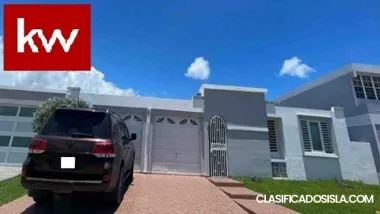 Urb. Los Montes, Casa en Dorado