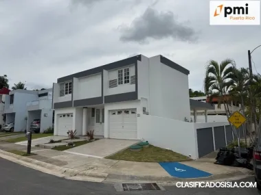 Casa, 4 Habitaciones, 2.5 Baños