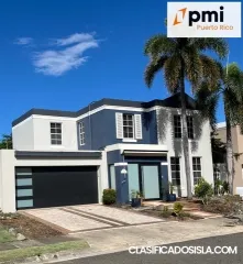 Casa 2 Pisos, 4 Cuartos, 4 Baños