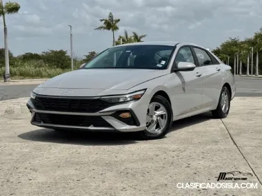 Hyundai Elantra SE 2024