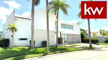 Urb. Los Altos De Ciudad Jardin