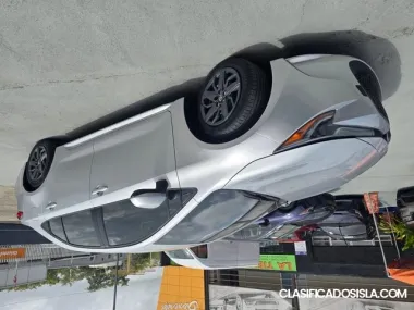 Toyota Corollo 2020 solo 28,000 mil