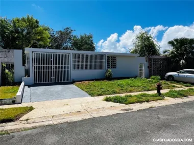     Welcome to this spacious single-story home