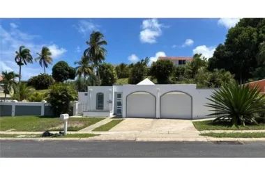 URB. QUINTAS DE CANDELERO