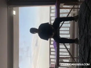 Masajista hombre disponible