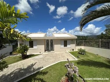 This spacious house with 2548 sq/ft features 5 bedrooms, 3 b