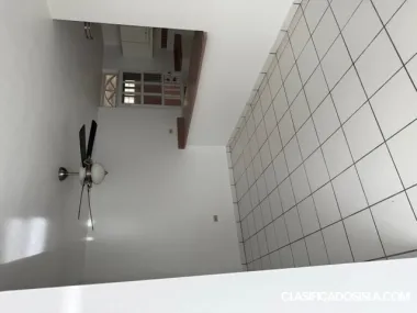 Casa con 4/H 3/B control acceso