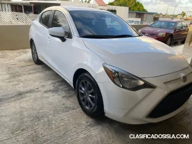 Yaris IA Full label de fabrica