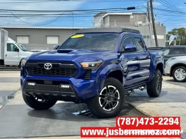 TOYOTA TACOMA TRD SPORT 4 M MILLAS