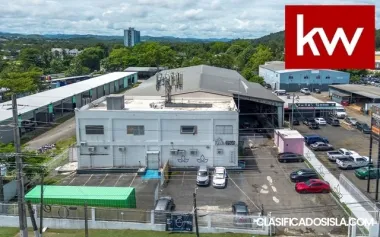 Bo San Anton, Comercial en Carolina