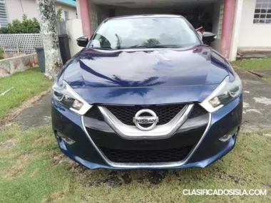 Maxima SR 2017 con 18900 millas