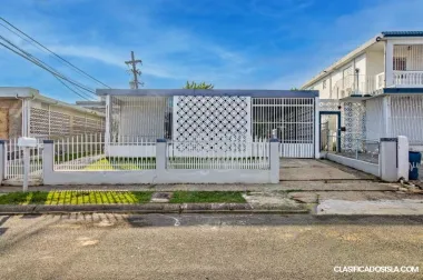 Santa Juanita 41 St. An 5 Bayamón, PR 00956