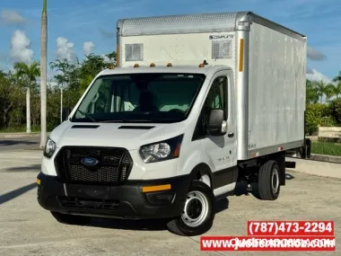 FORD TRANSIT 350 CAMION 12 PIES