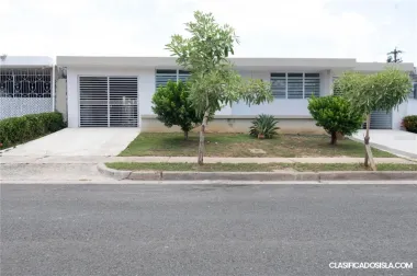 89 Calle Neptuno Caguas, PR 00725Casa disponible para alquil