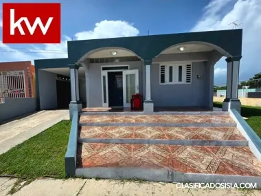 Casa en Urb. Villas De Camarrero