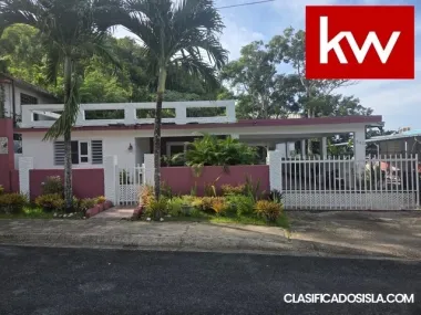 Bo. Higuillar, Casa en Dorado