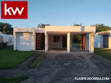 Urb Vega Costera, Casa en Vega Baja